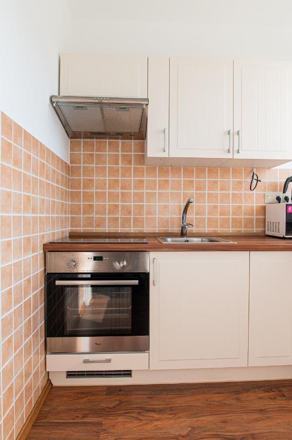 Private Room 1 Km From Center With Kitchen Pressburg Exterior foto